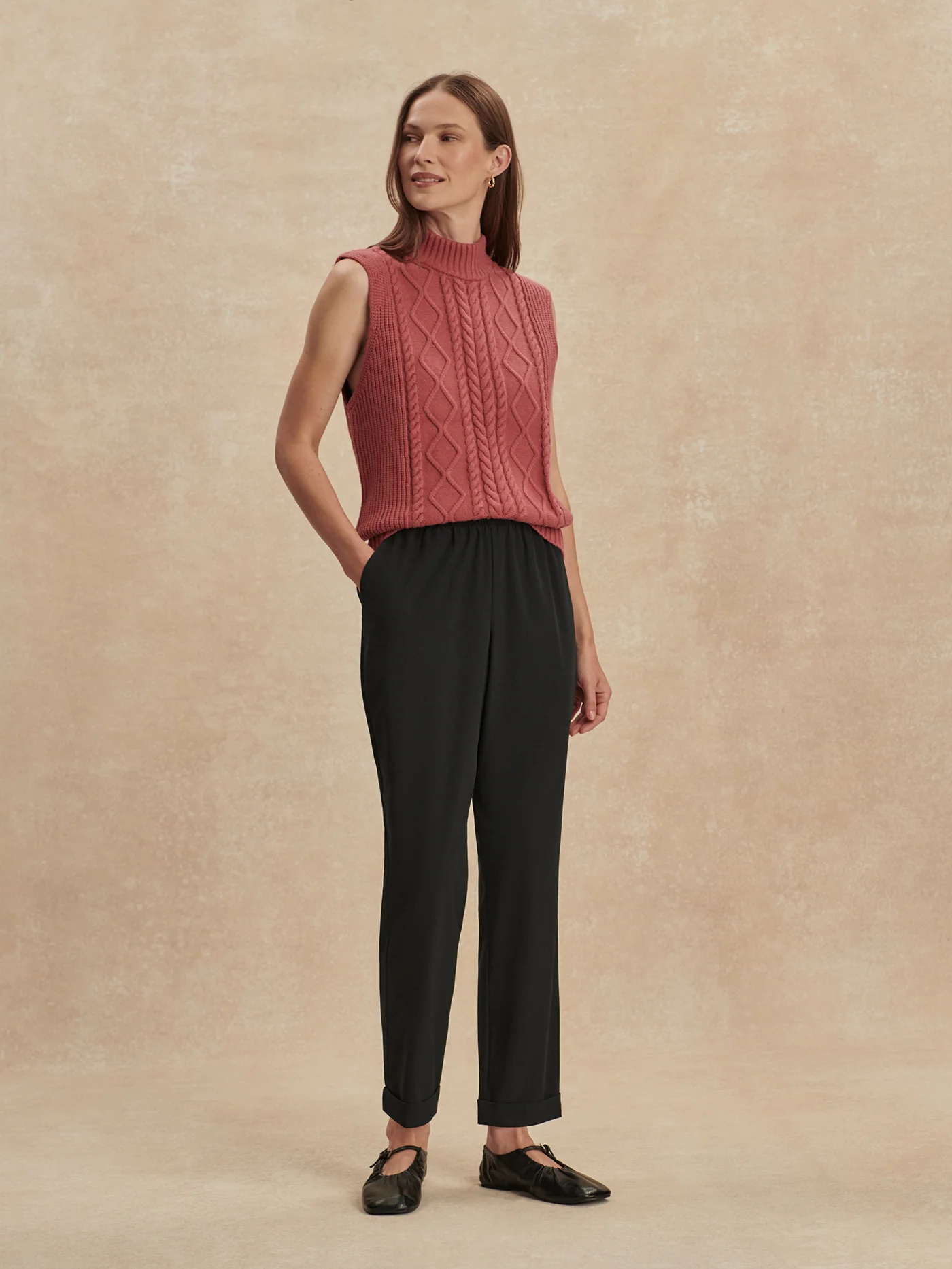 Alana 2.0 Tapered Leg Pant 27 - Image 15