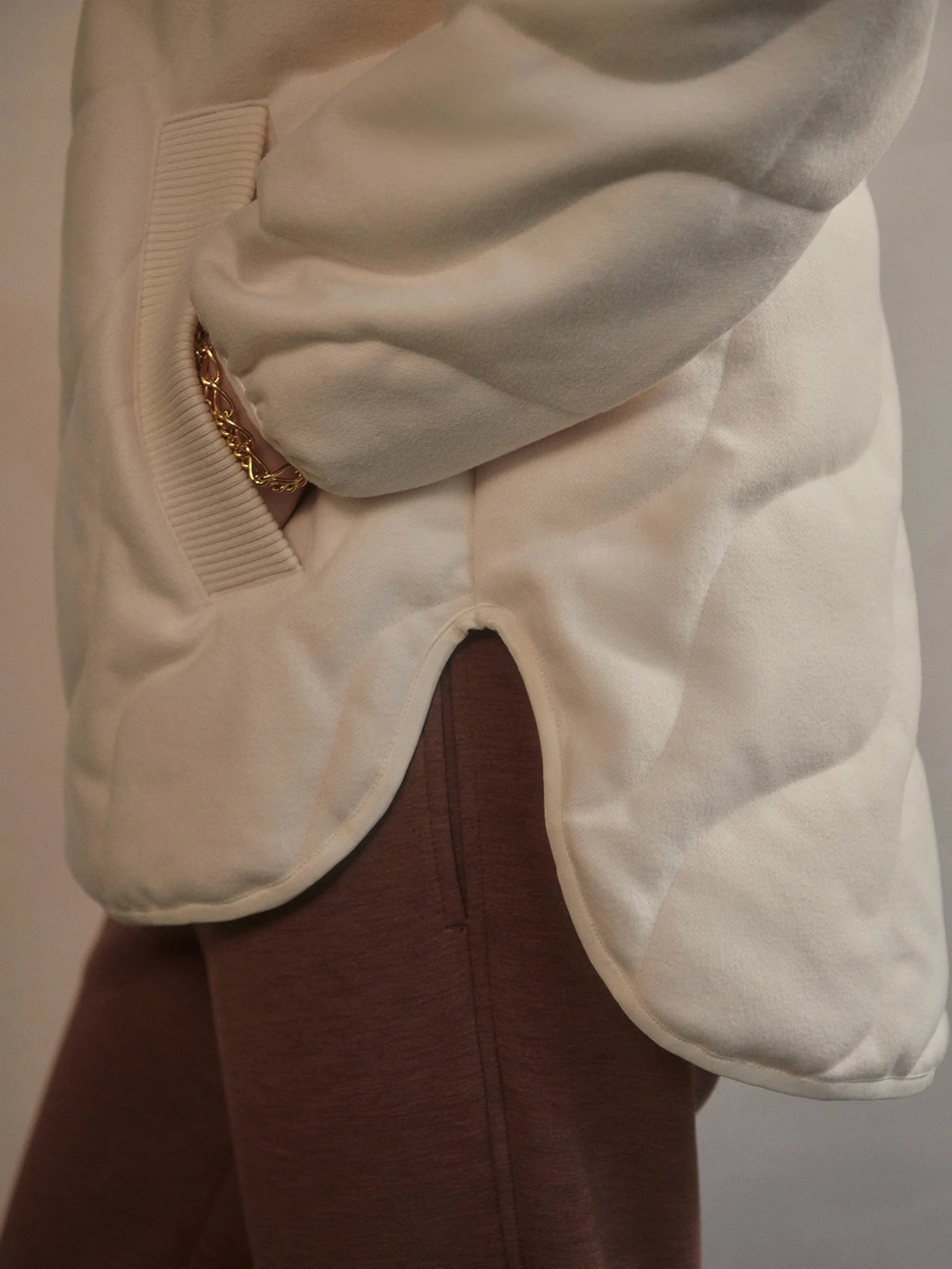 Libby Plush Quilt Jacket - Image 9