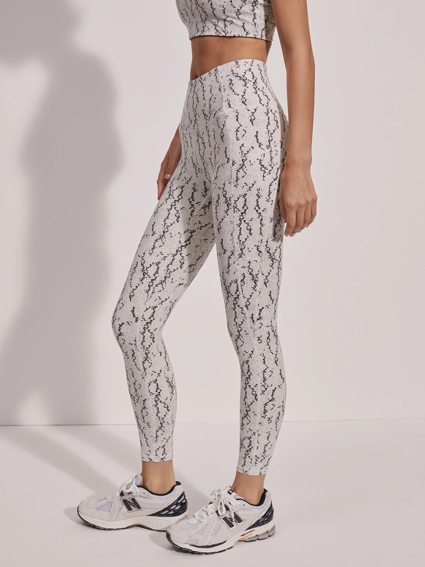 Move Pocket Legging High 25 - Image 24