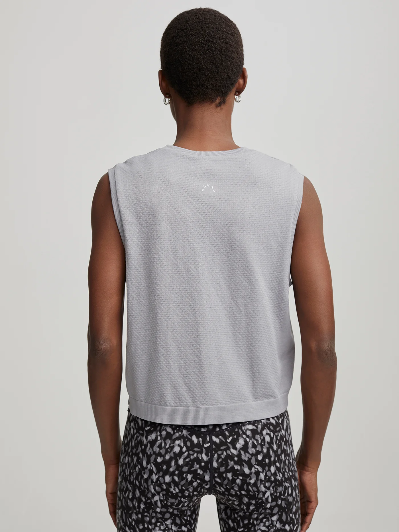 Page Seamless Crop Tank - Image 25