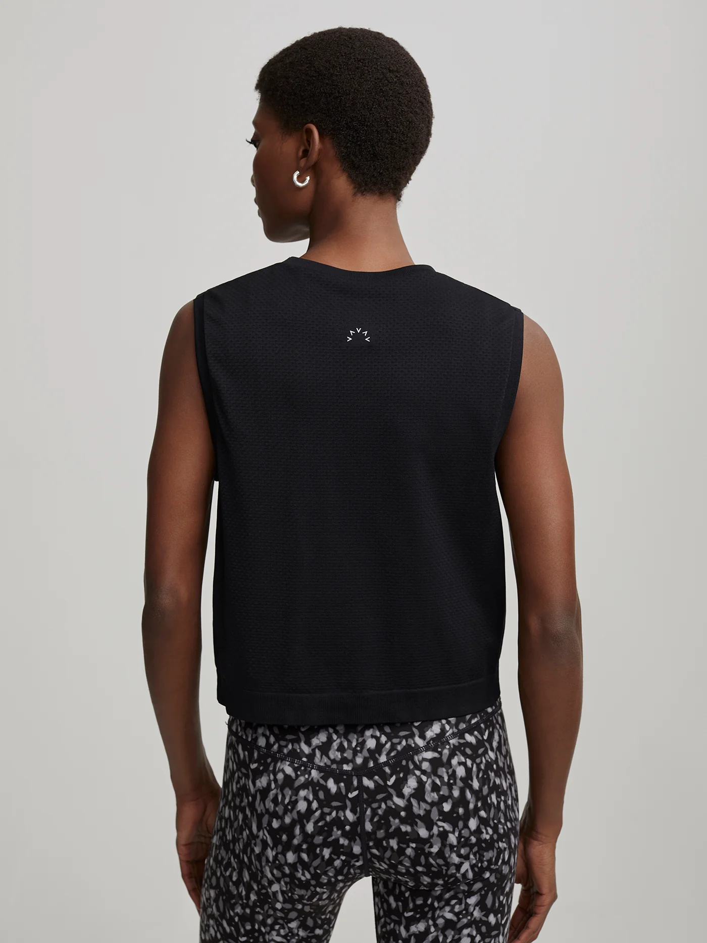 Page Seamless Crop Tank - Image 9