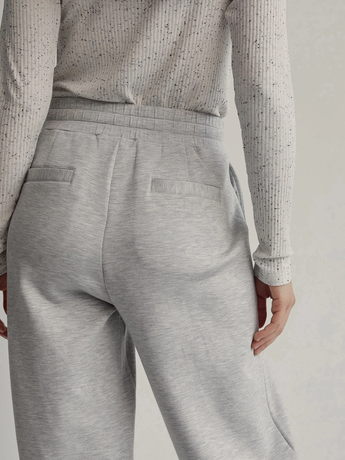 The Relaxed Pant 27.5 - Image 13