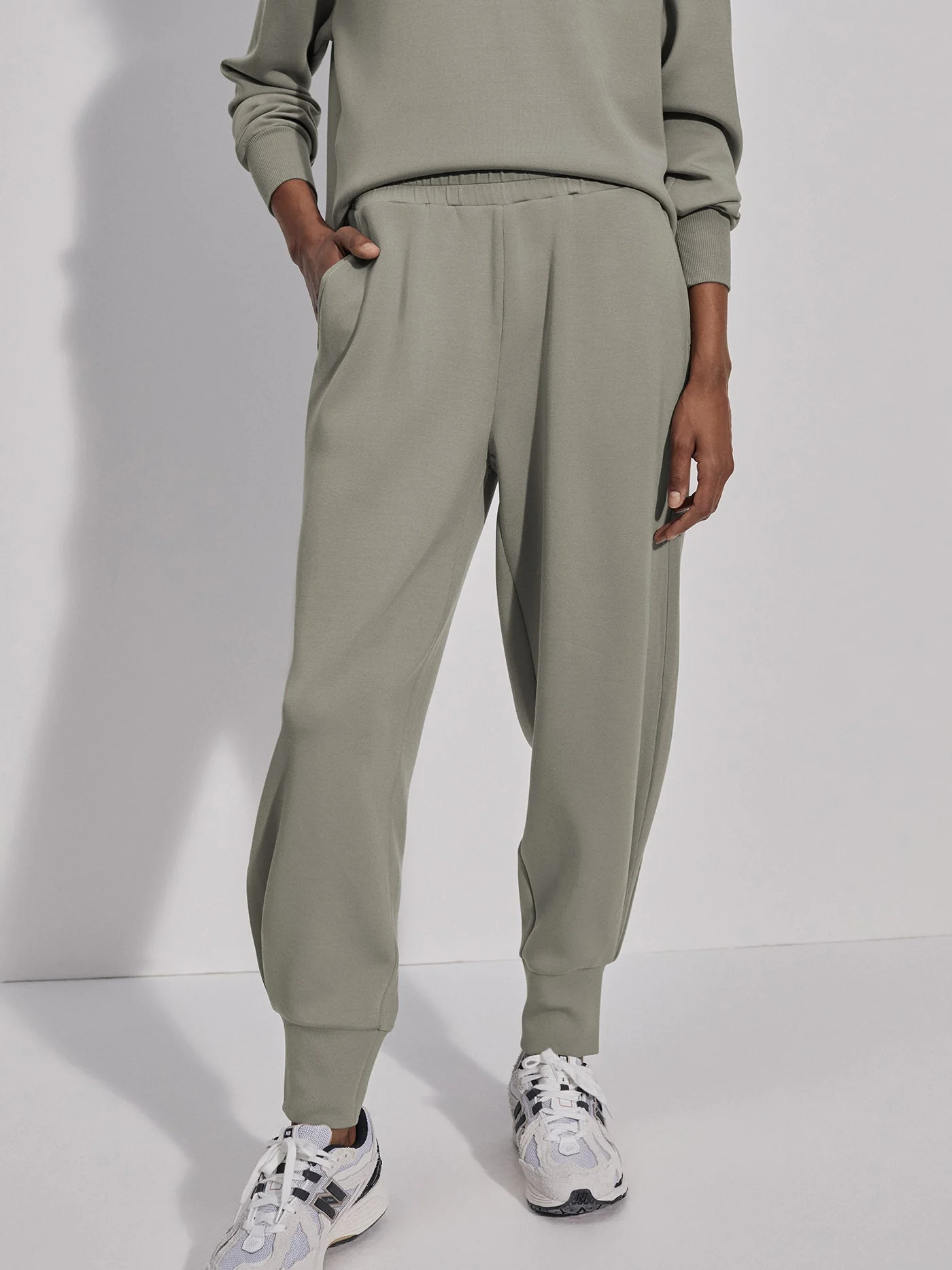 The Relaxed Pant 27.5 - Image 15