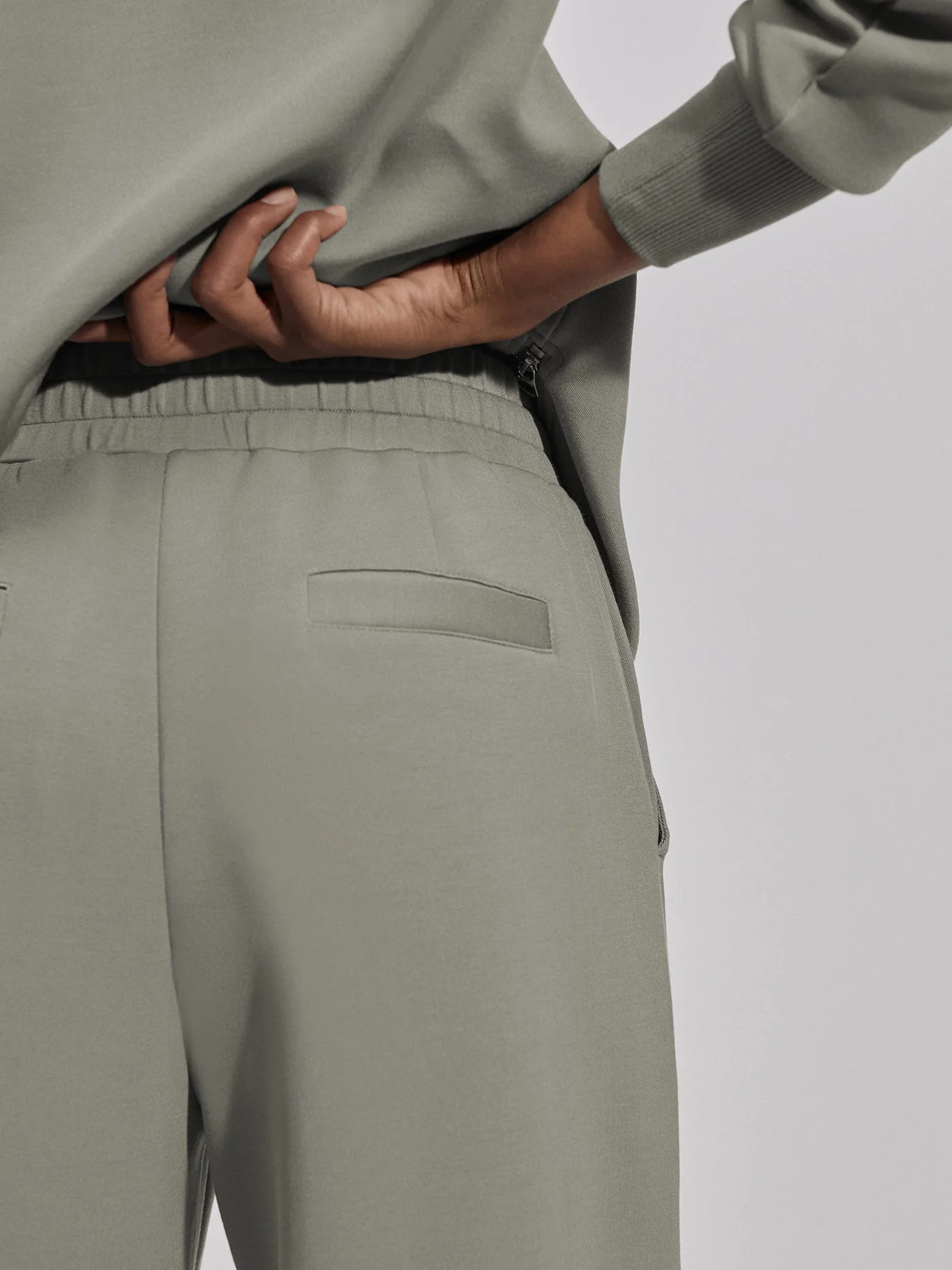 The Relaxed Pant 27.5 - Image 17