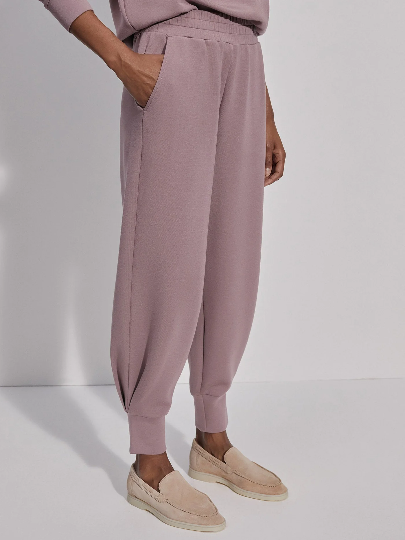 The Relaxed Pant 27.5 - Image 6
