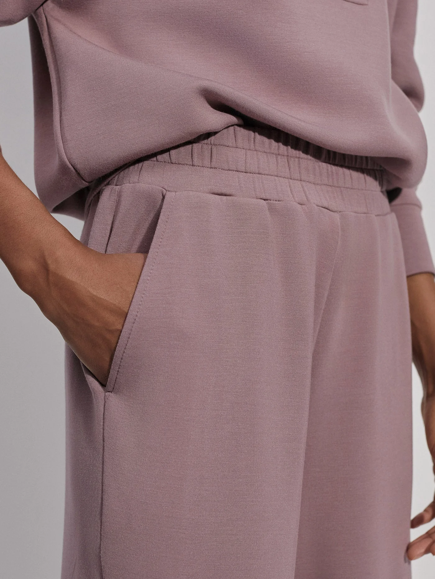 The Relaxed Pant 27.5 - Image 7